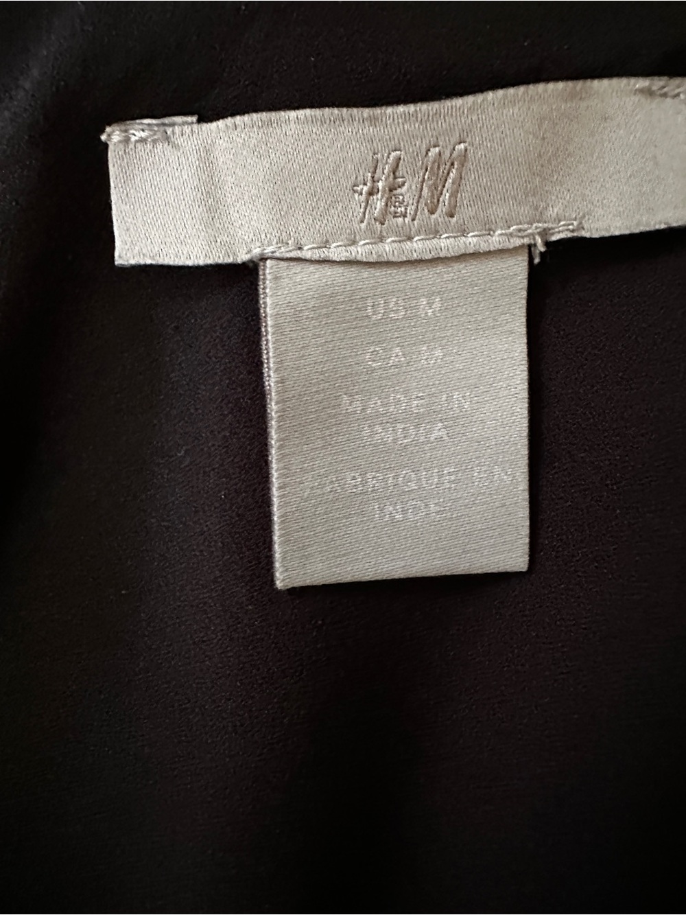 H&M Black V-Neck Spaghetti Strap Camisole - Picture 3 of 3